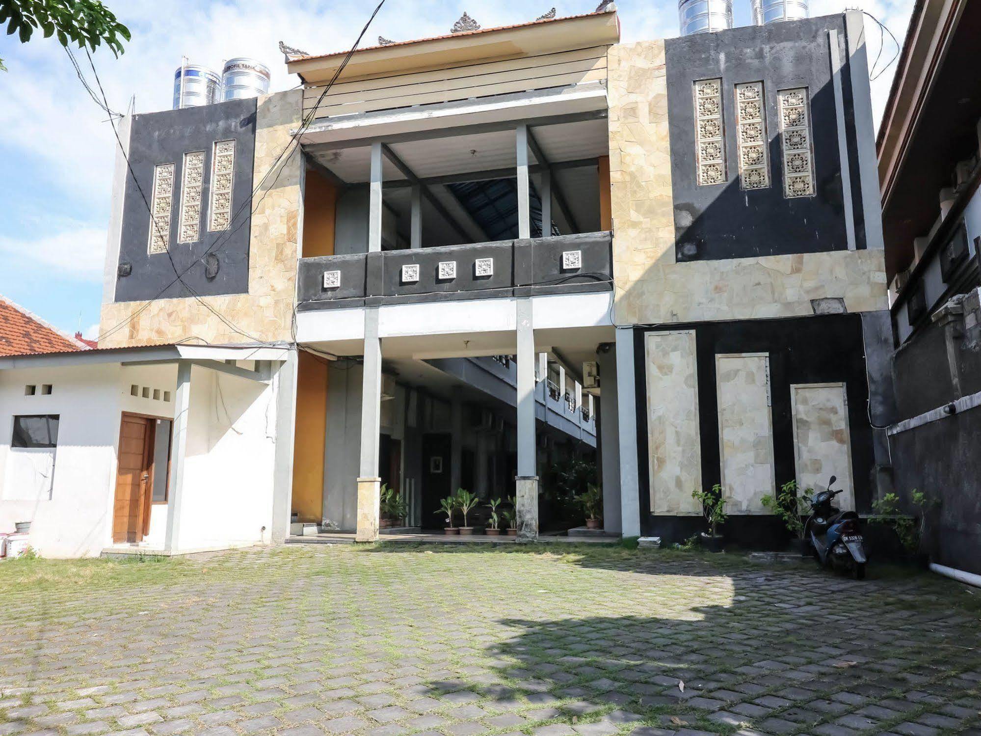 Super Oyo 91495 Hotel Indah Residence Denpasar Kültér fotó