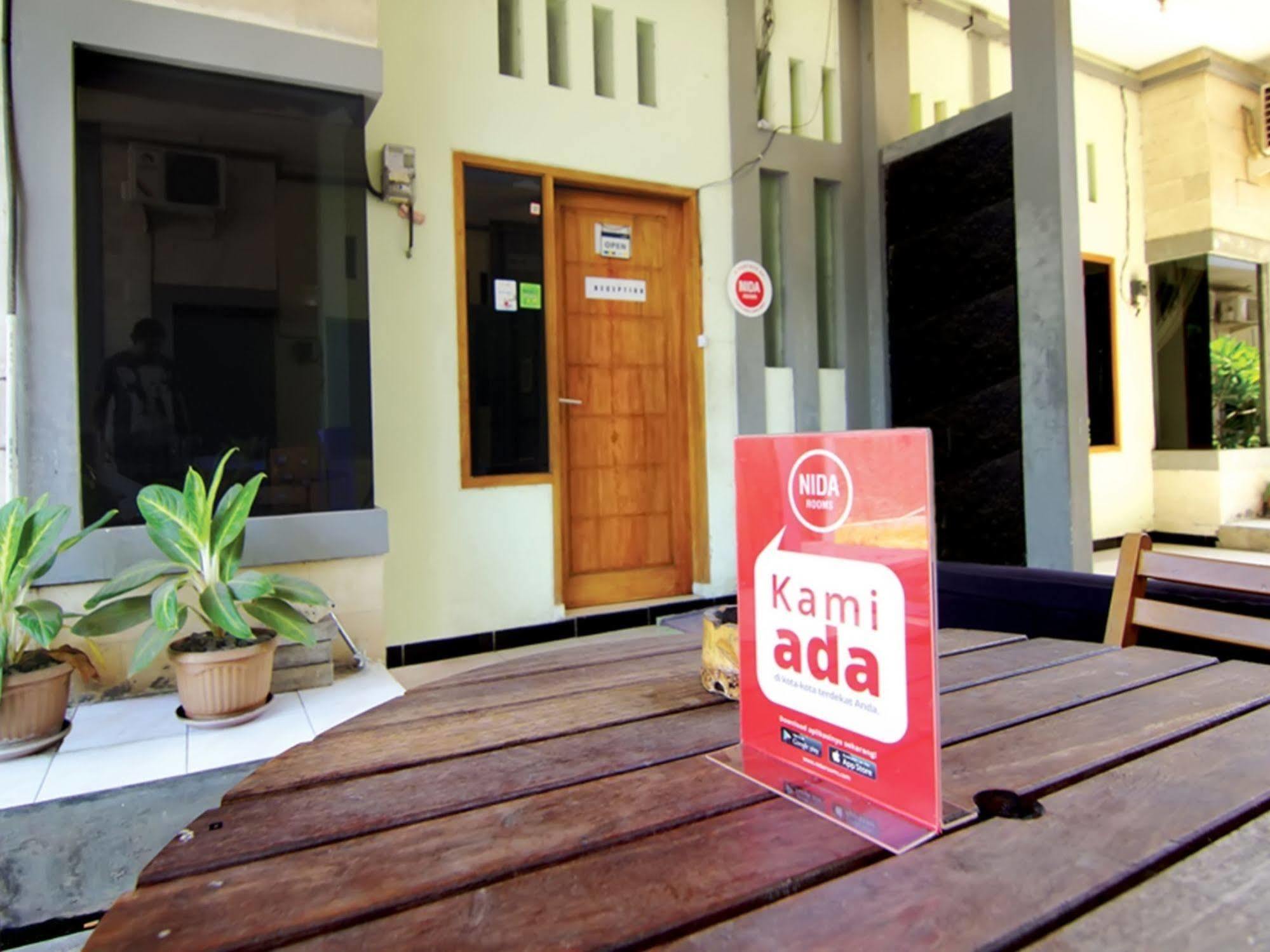 Super Oyo 91495 Hotel Indah Residence Denpasar Kültér fotó
