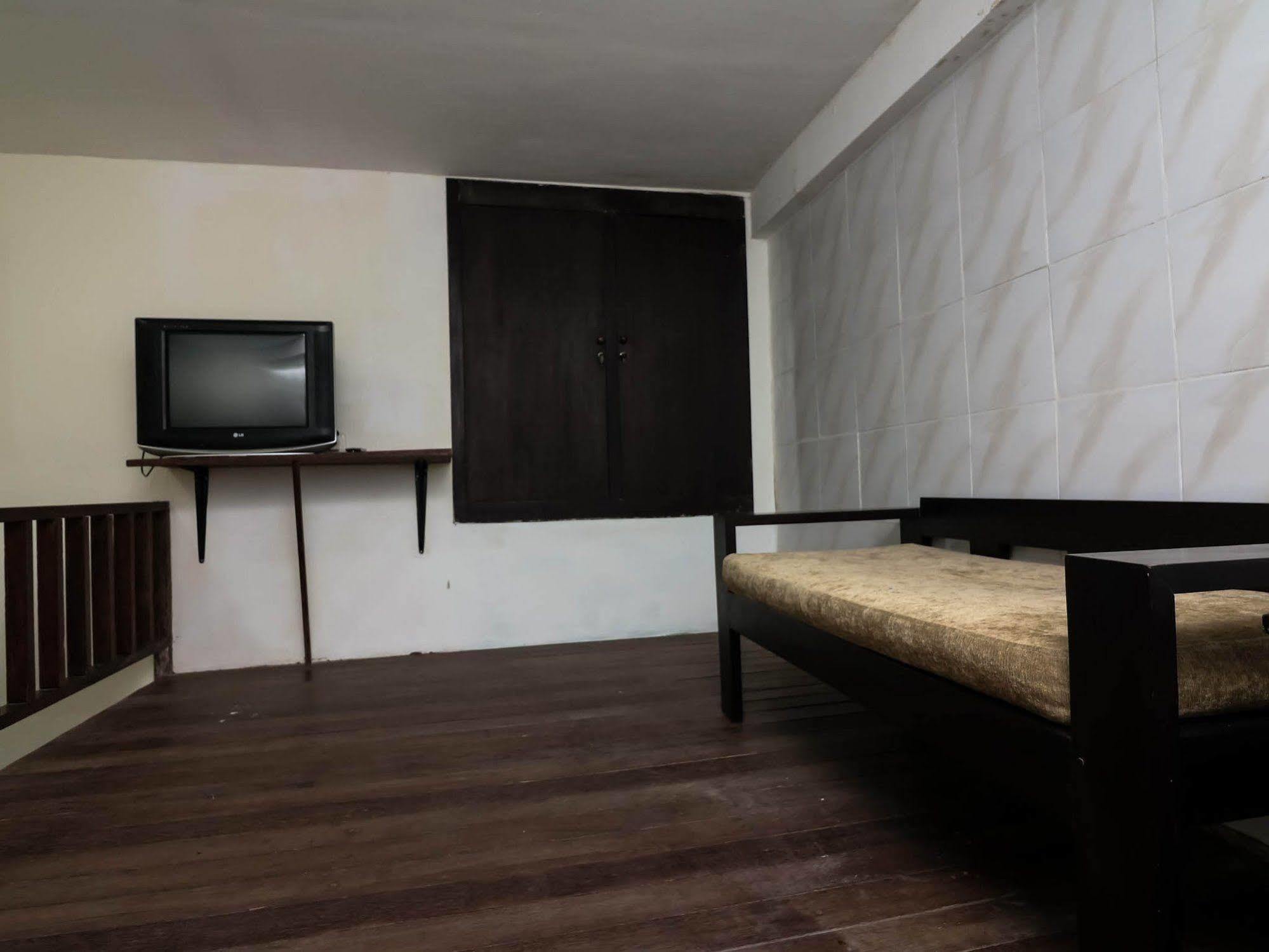 Super Oyo 91495 Hotel Indah Residence Denpasar Kültér fotó
