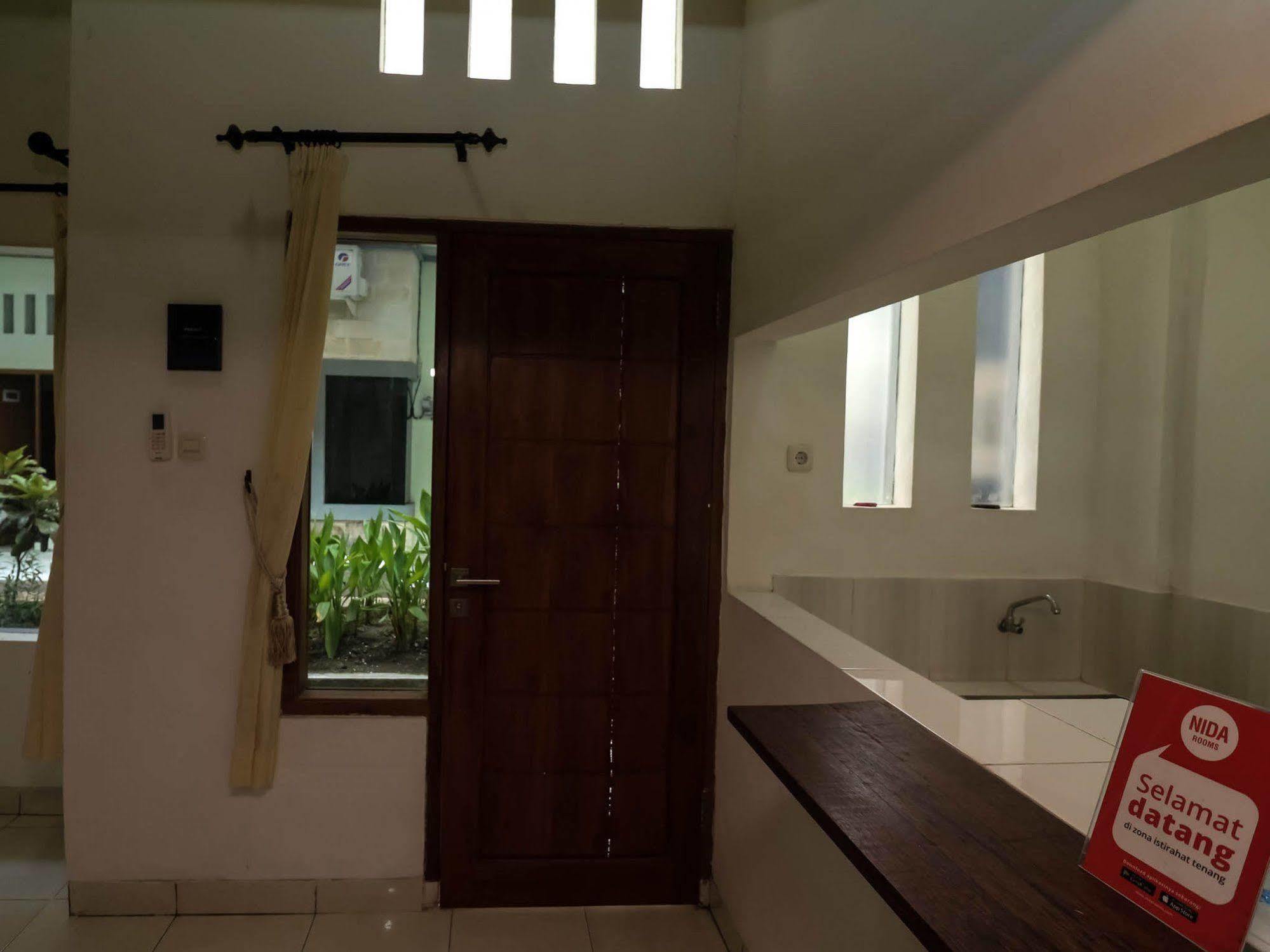 Super Oyo 91495 Hotel Indah Residence Denpasar Kültér fotó