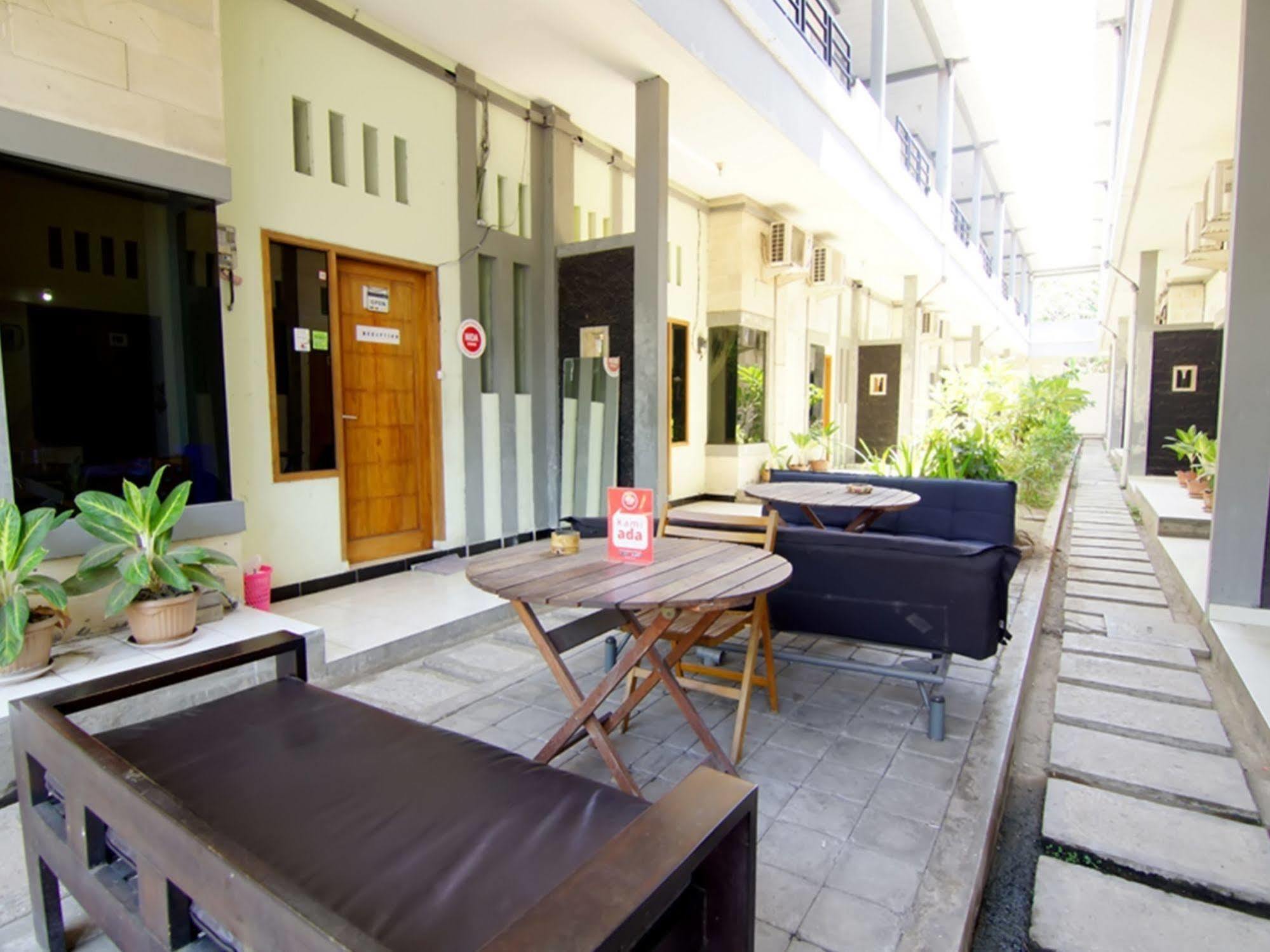 Super Oyo 91495 Hotel Indah Residence Denpasar Kültér fotó